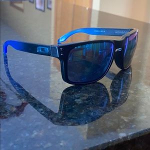 Oakley Holbrook sunglasses polarized